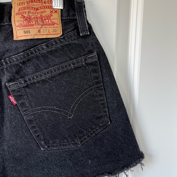 Levi’s Vintage 501 high waisted black cut off shorts - Picture 3 of 3